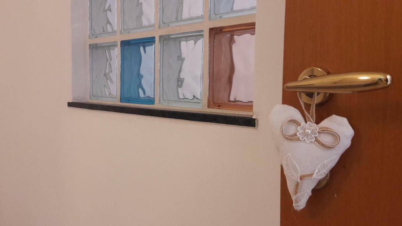 Ferienwohnung Residenza Leonarda Vado Ligure Exterior foto
